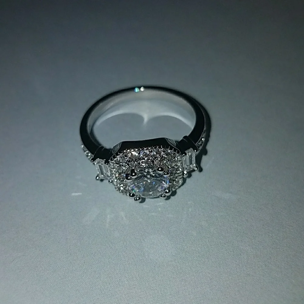 Sterling Silver Ring CZ Size 7 .925